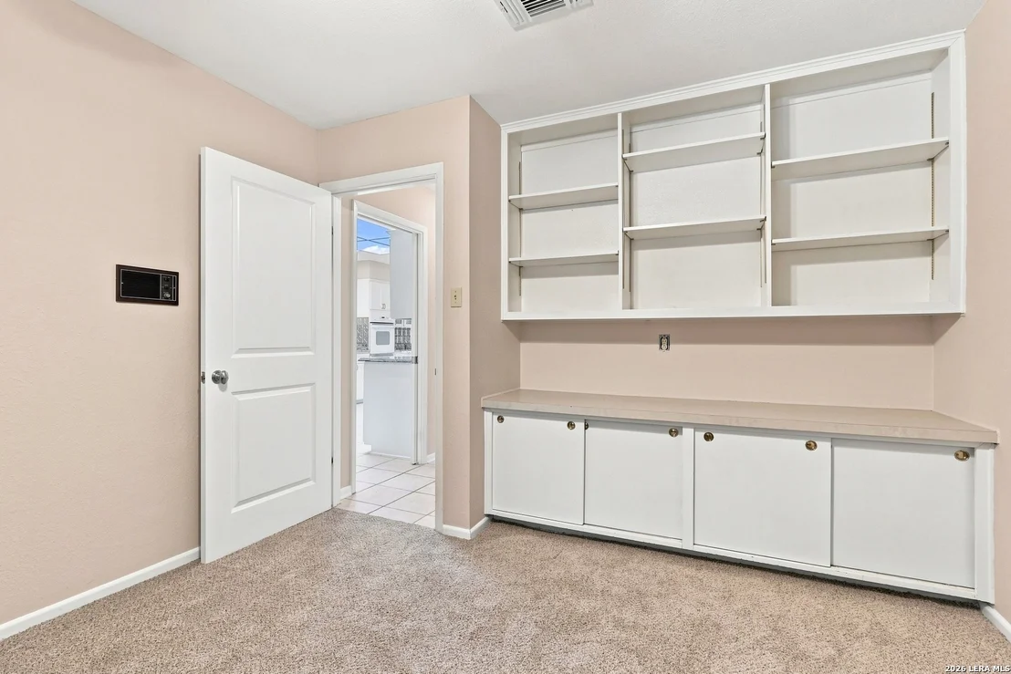 Photo of 102 IRONGATE RD