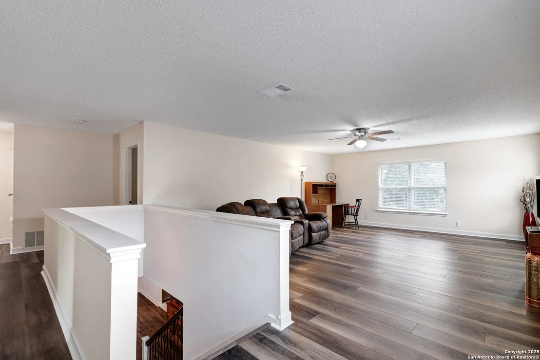 Photo of 9642 Elmstone