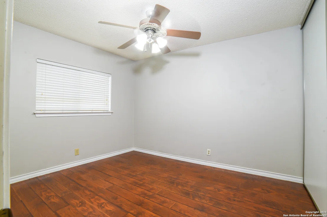 Photo of 10135 SILVER PARK