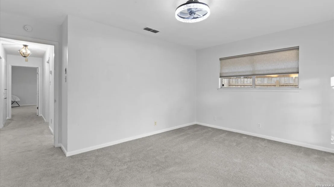 Photo of 425 Crestwind