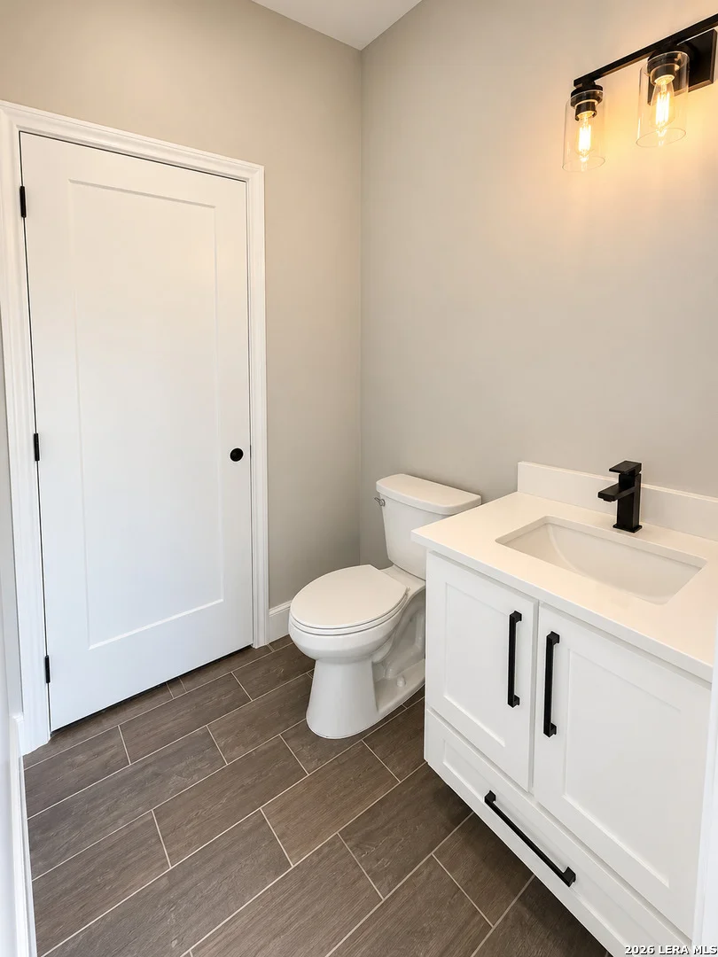 Photo of 816 Ceniza