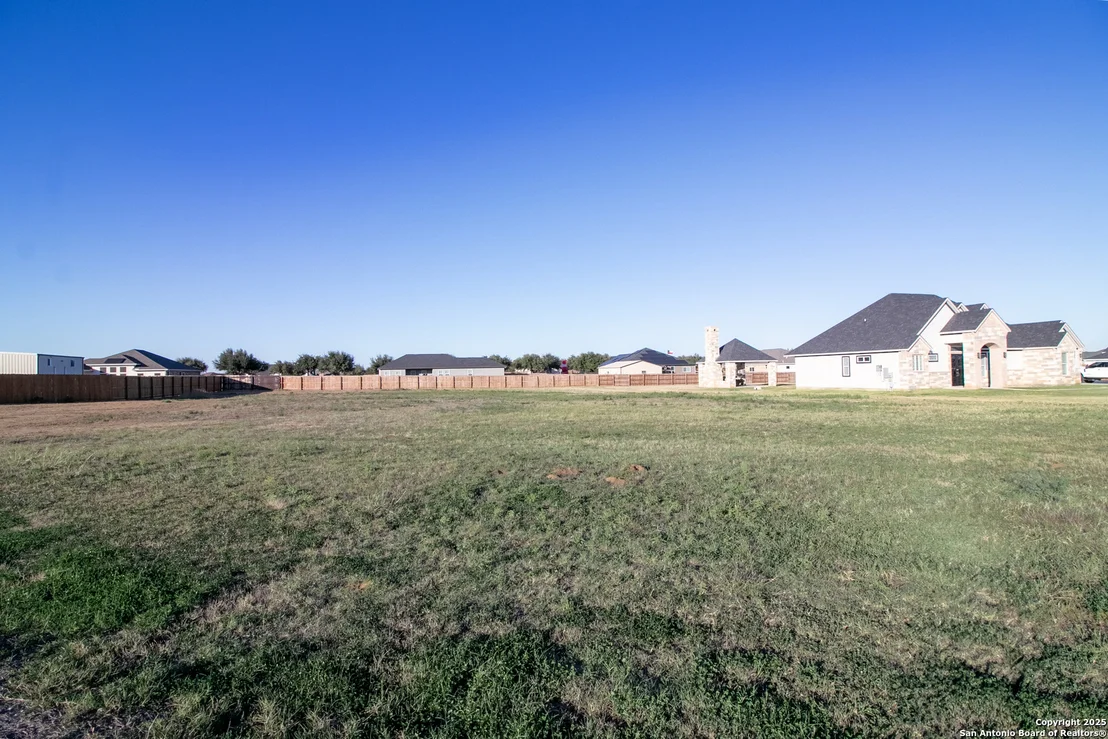Photo of 109 W TREE FARM DR