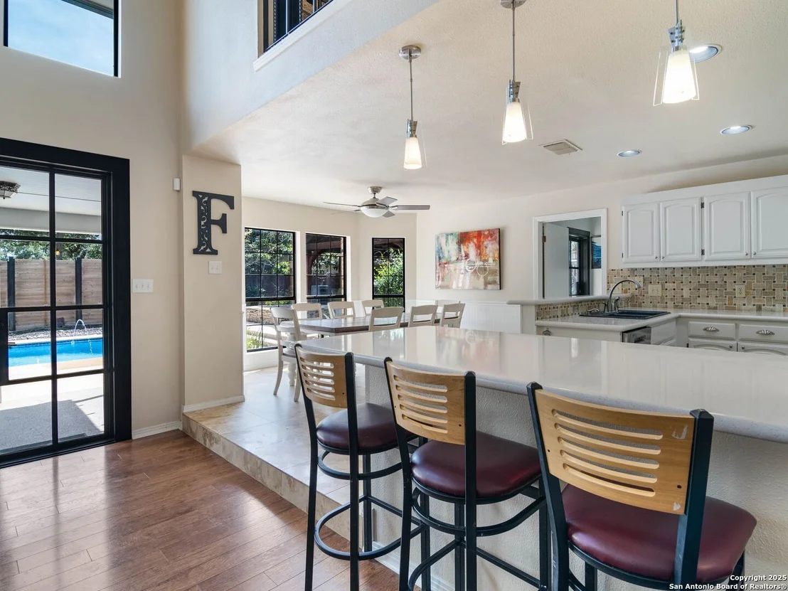 Photo of 13700 Bluffmont