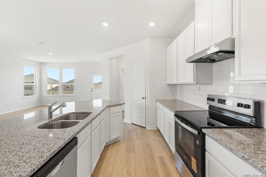 Photo of 5122 BRISCOE BLUFF