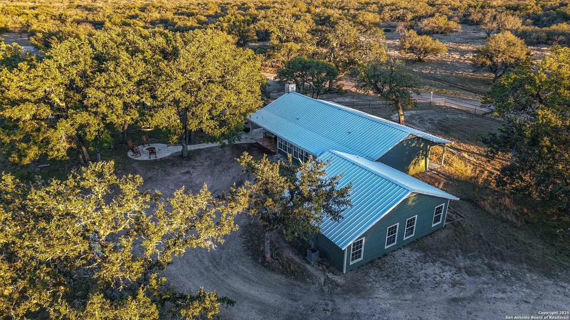 Photo of 1950 Tolles Rd