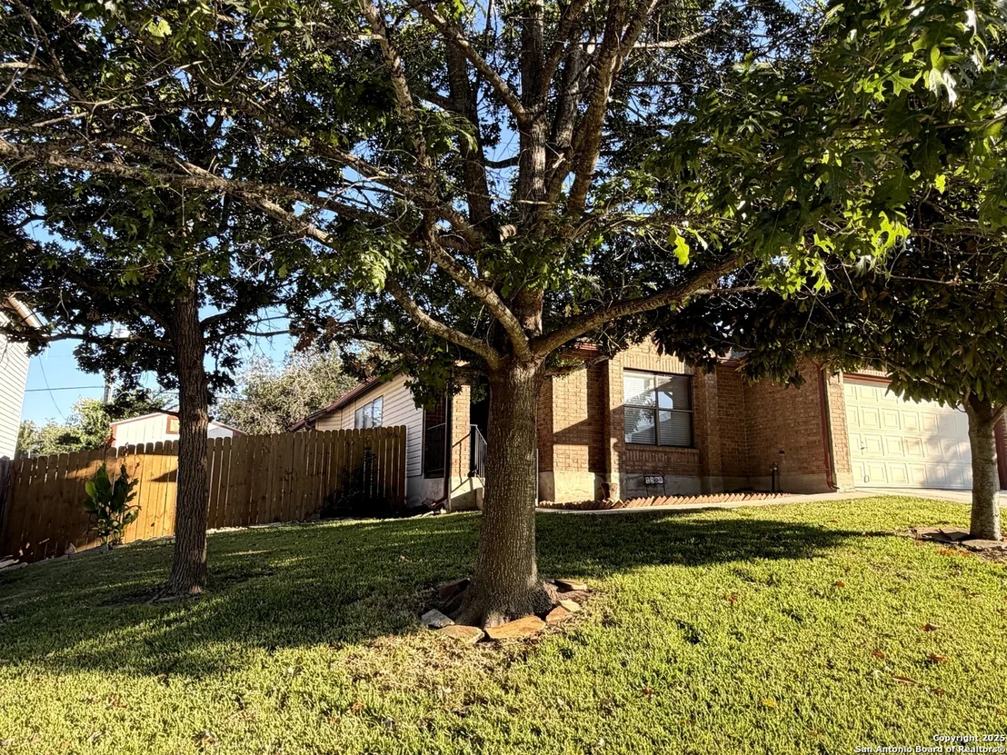 Photo of 7006 Raintree
