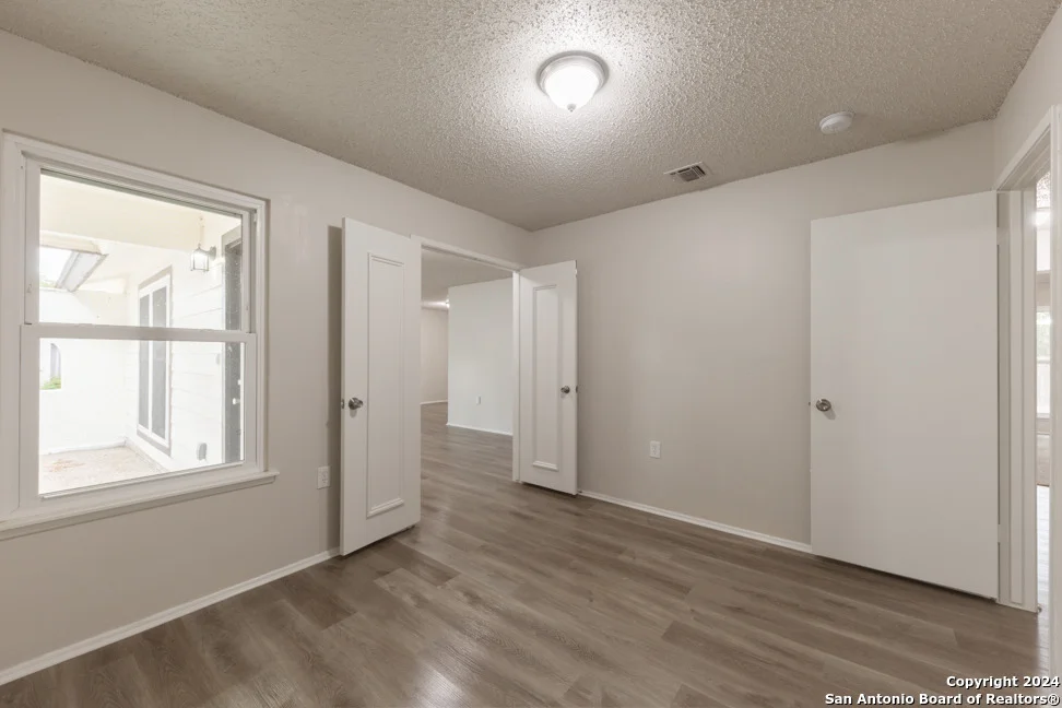 Photo of 5839 FORT STANWIX ST