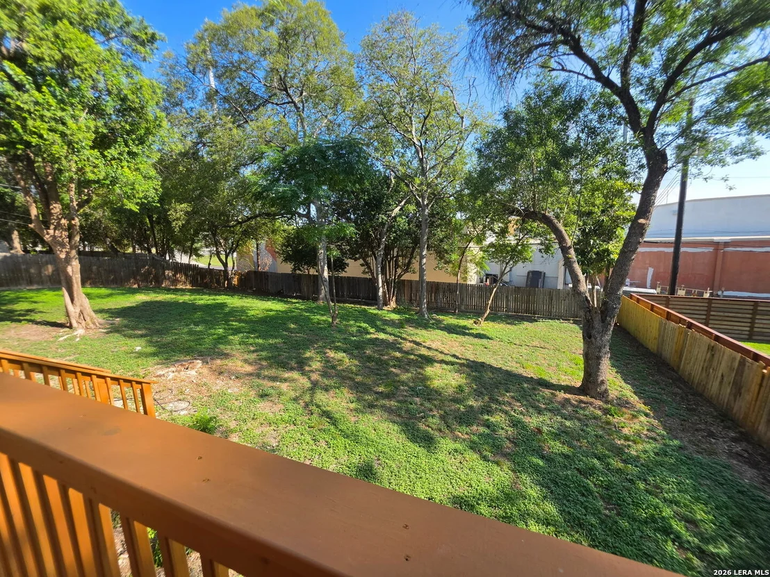 Photo of 3919 MIDVALE DR