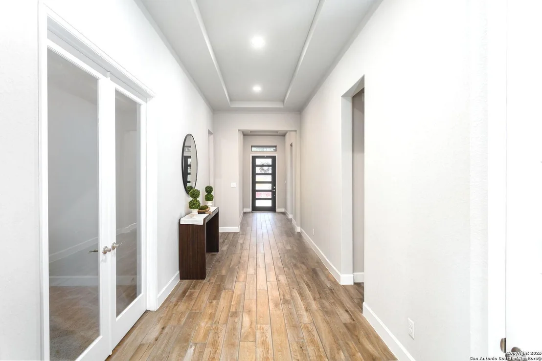Photo of 2131 Thayer Cove