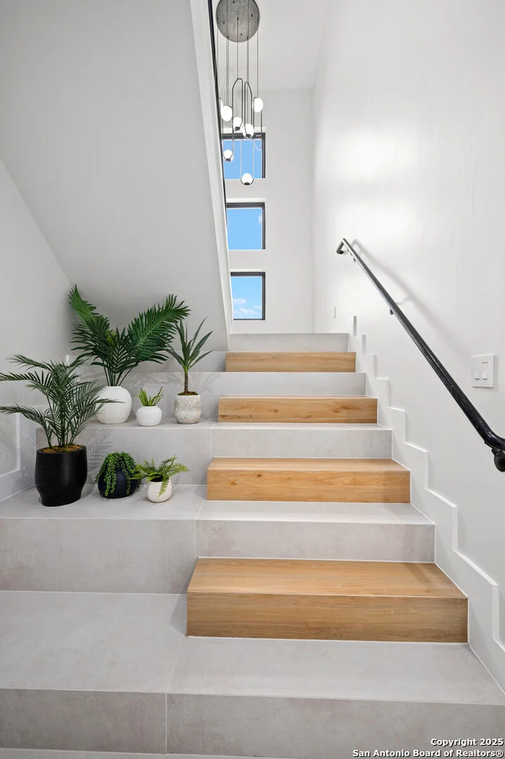 Photo of 9539 Lenox Hill