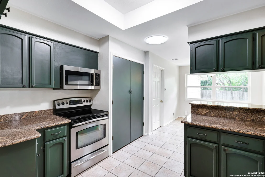Photo of 13403 Barnsbury Sq