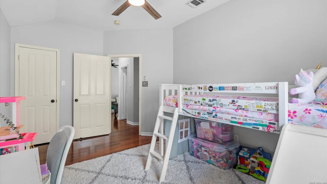 Photo of 1158 Bluff Forest