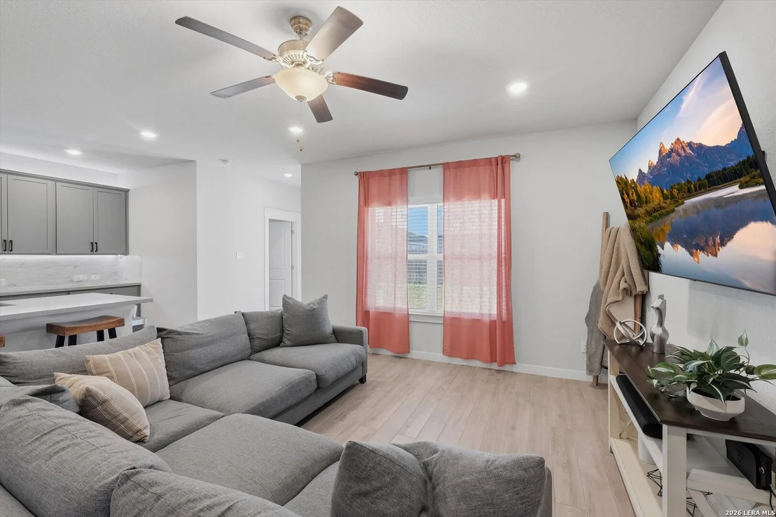 Photo of 10776 Rosalina Loop
