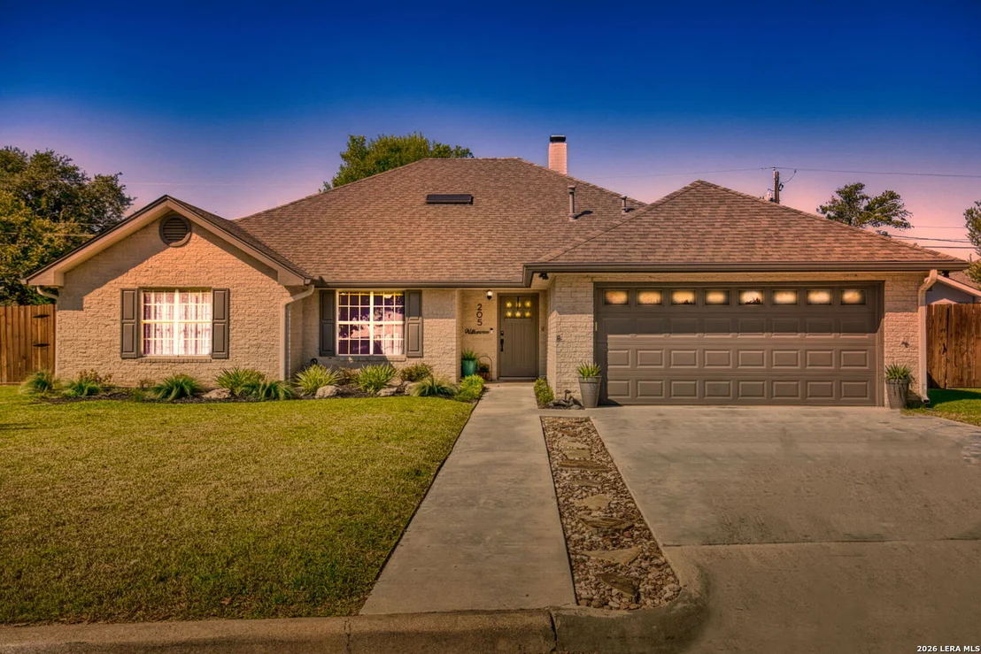 Photo of 205 EDGEWOOD DR