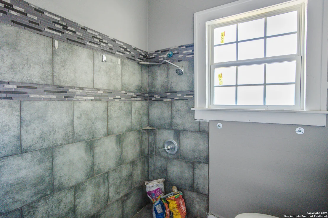 Photo of 923 SACRAMENTO