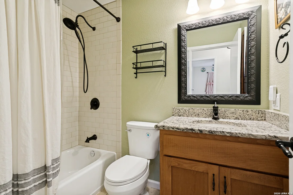 Photo of 3881 MENGER DR