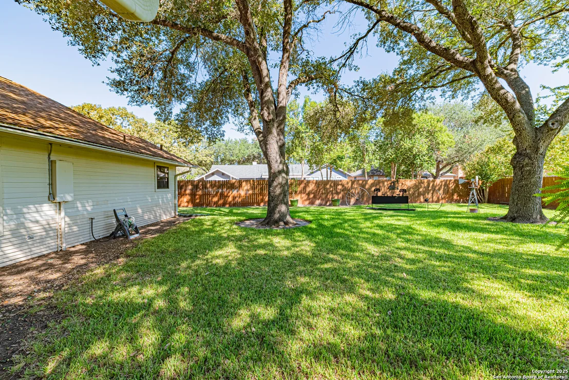 Photo of 729 Heritage Dr