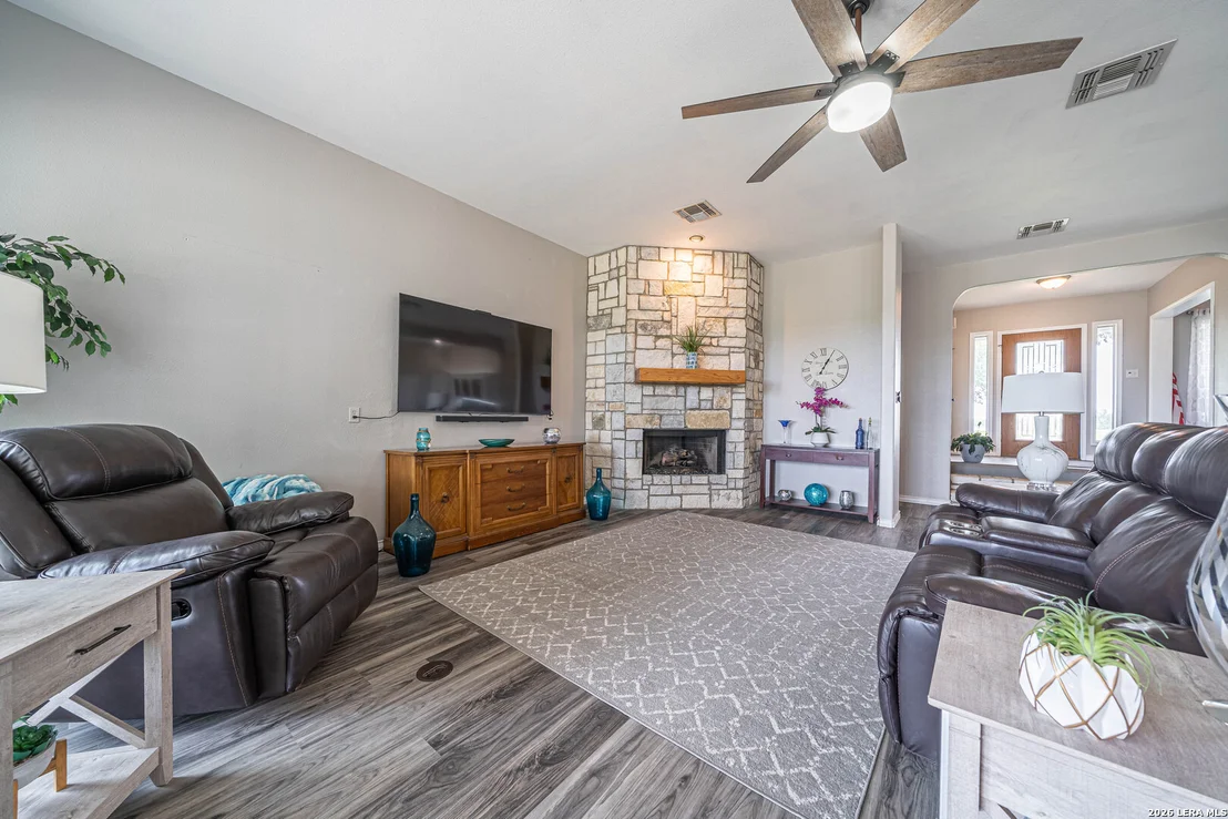Photo of 165 DAVID CIR