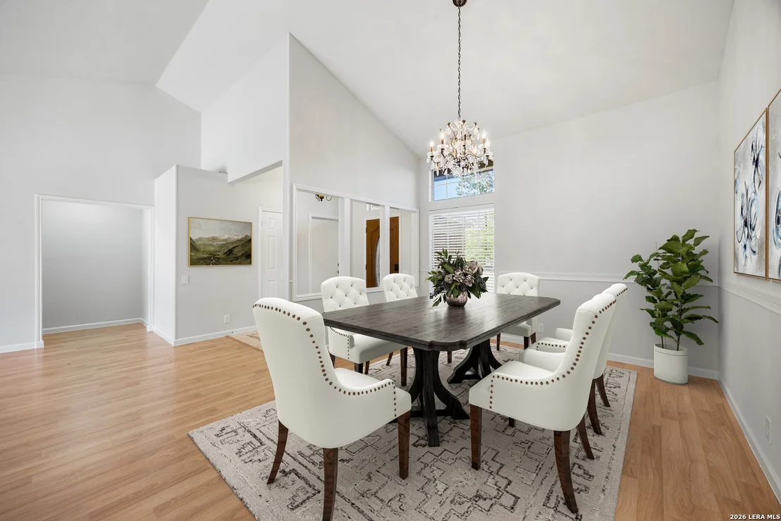 Photo of 25003 SUMMIT HOLW