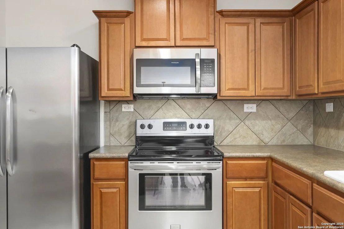 Photo of 3909 Legend Pond