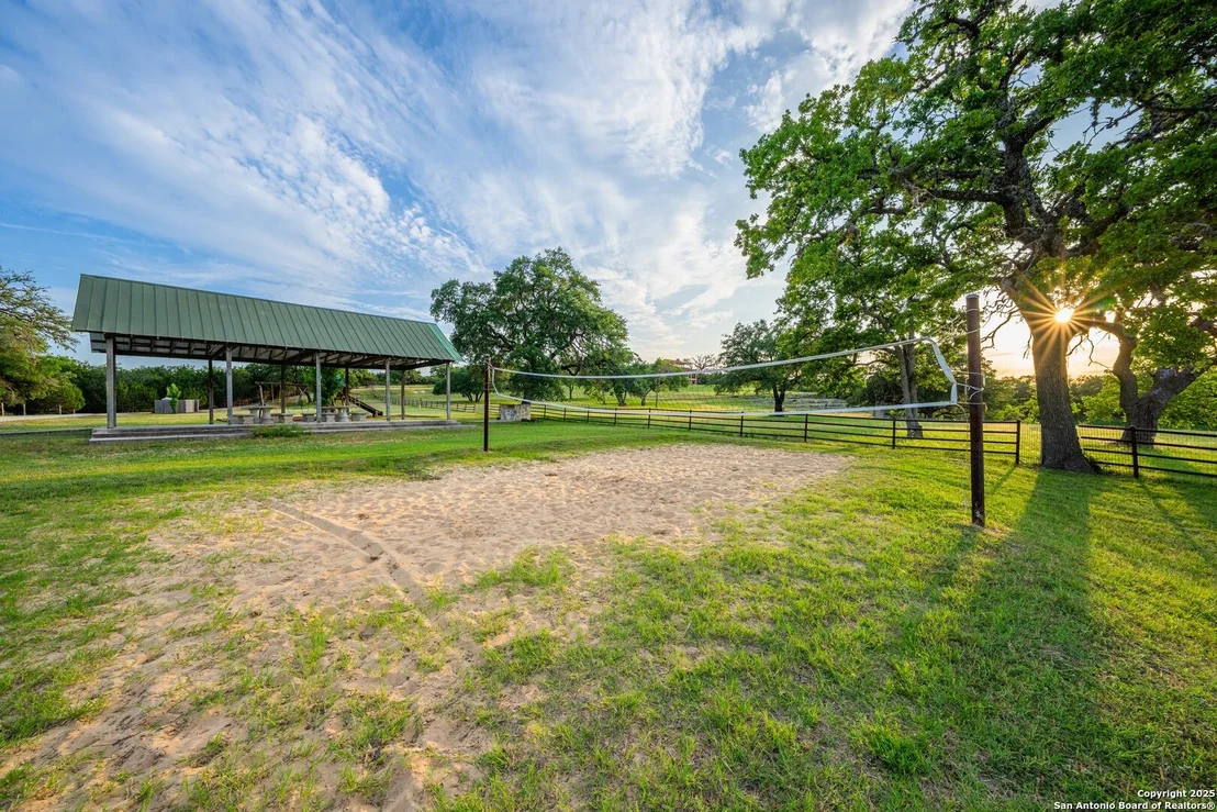 Photo of 154 Lake View Dr