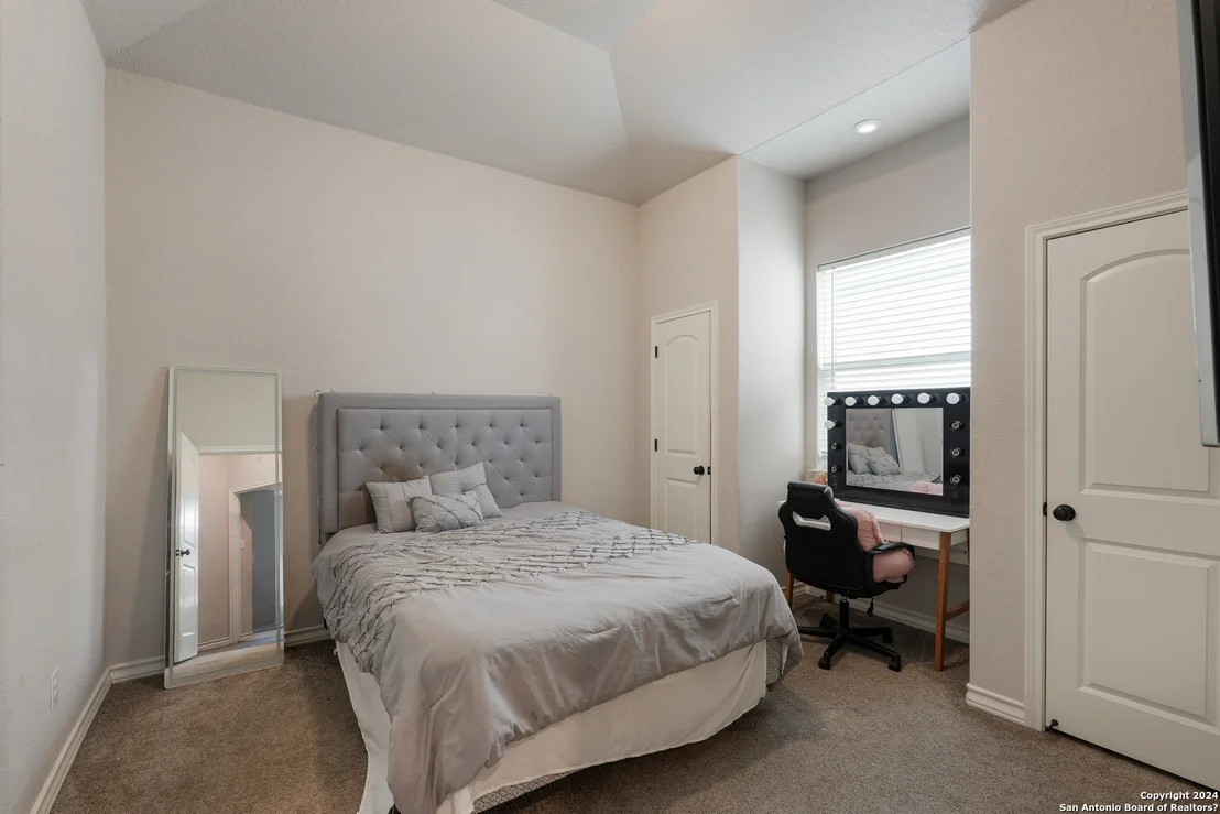 Photo of 6515 COMANCHE POST