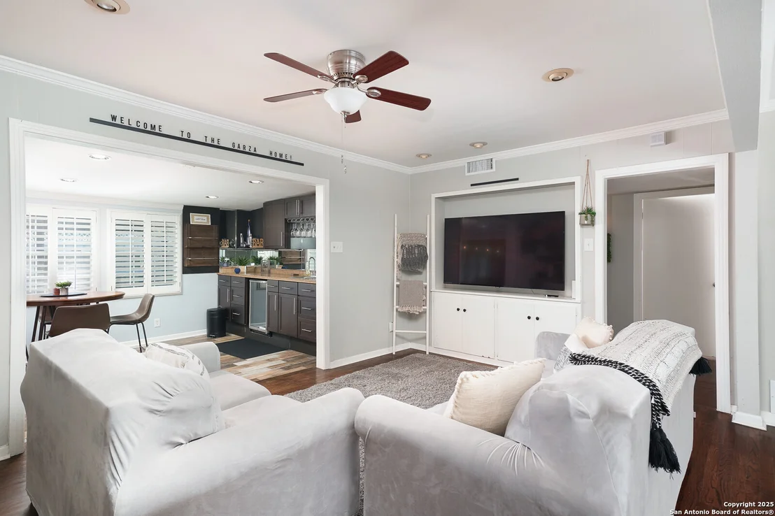 Photo of 311 Redcliff