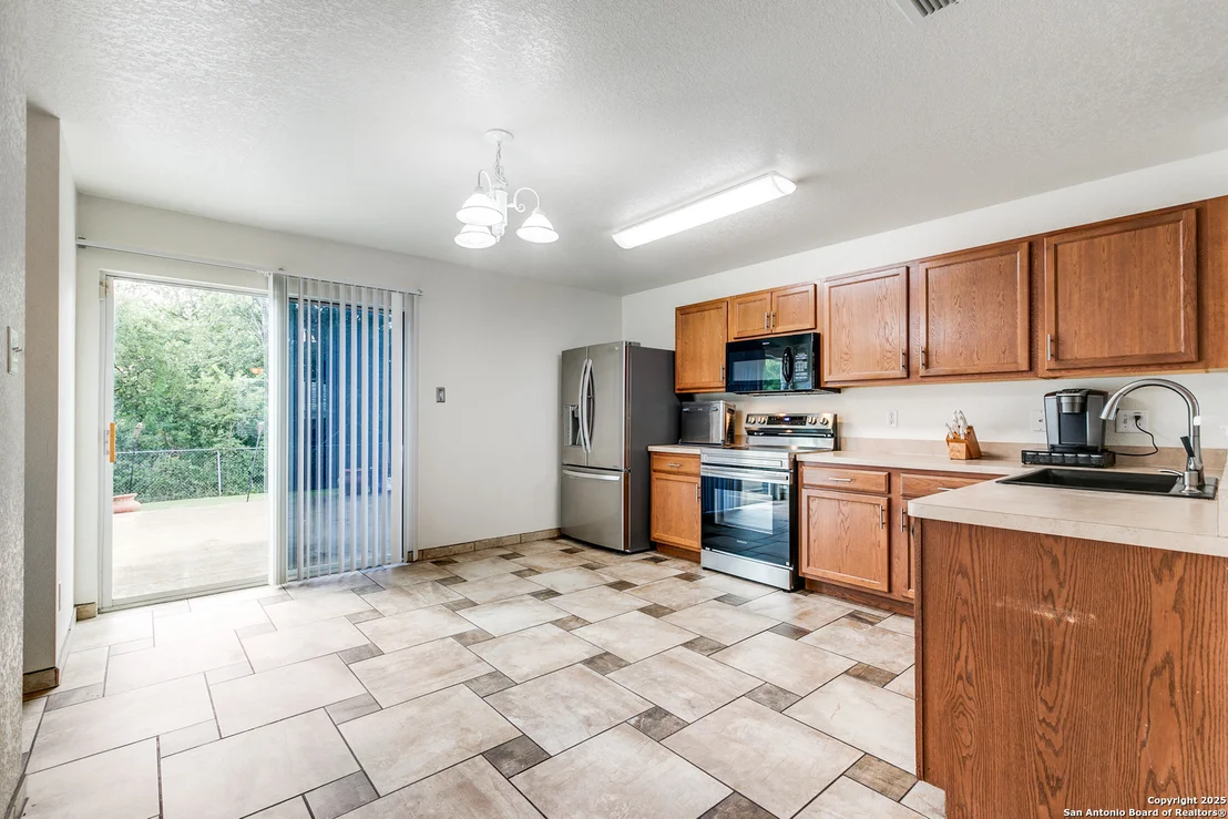Photo of 902 Absolon Farm