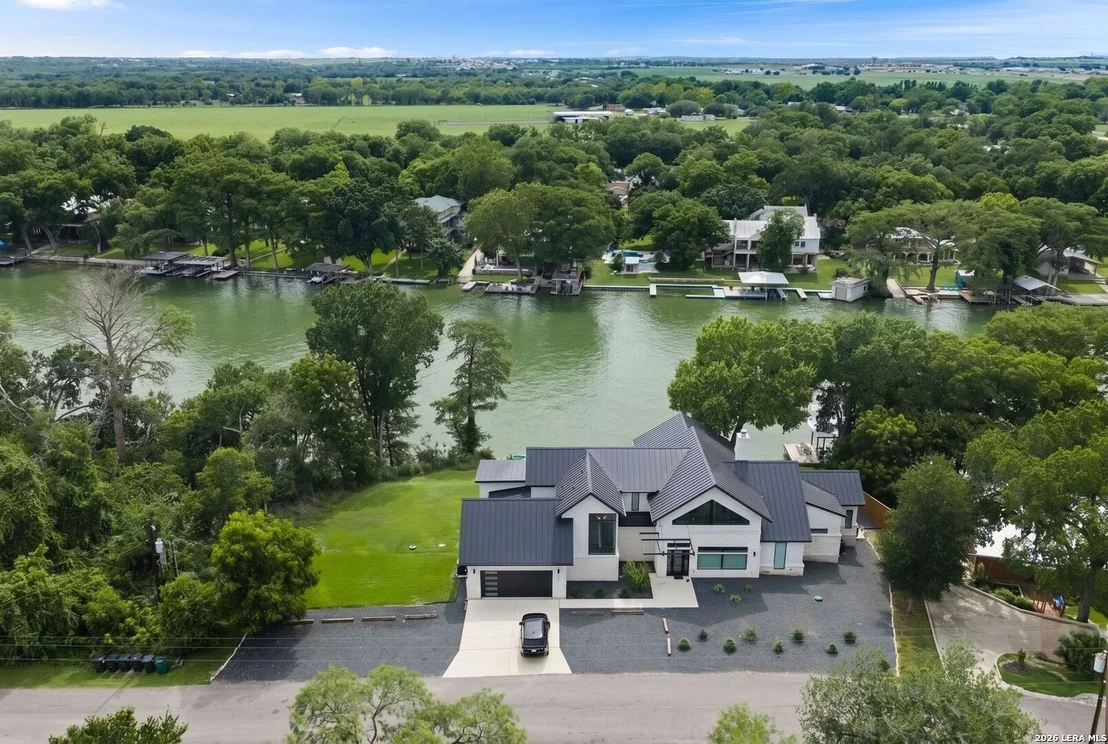 Photo of 230 Turtle Ln
