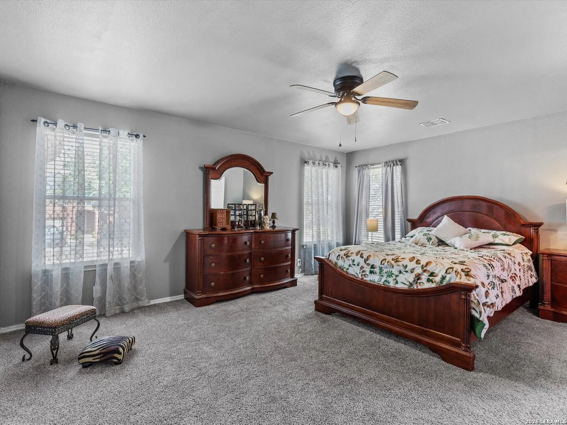 Photo of 2449 Harris