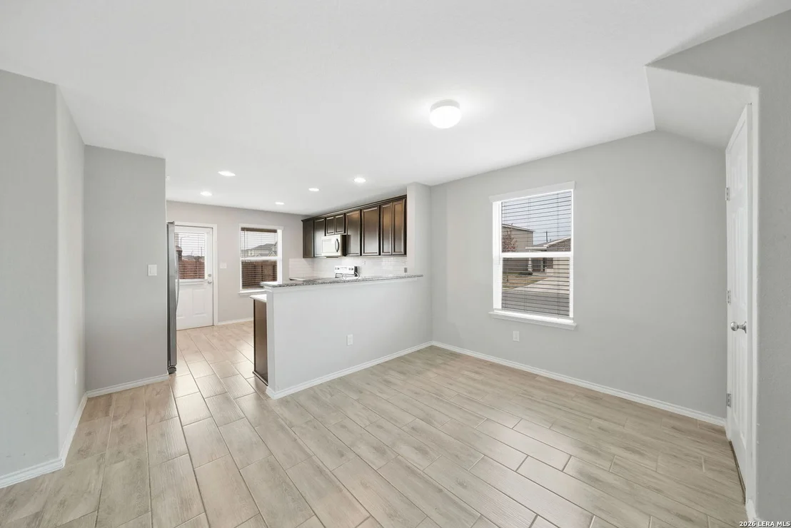 Photo of 12042 Silver Light
