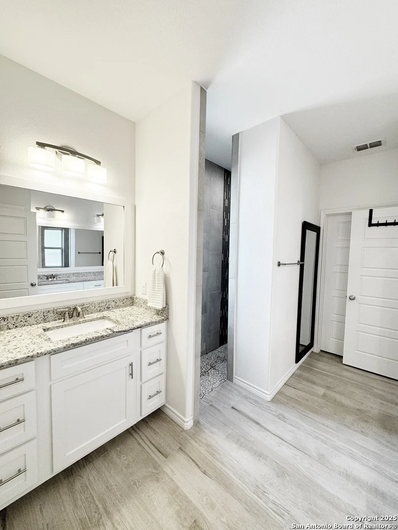 Photo of 1683 Vista View