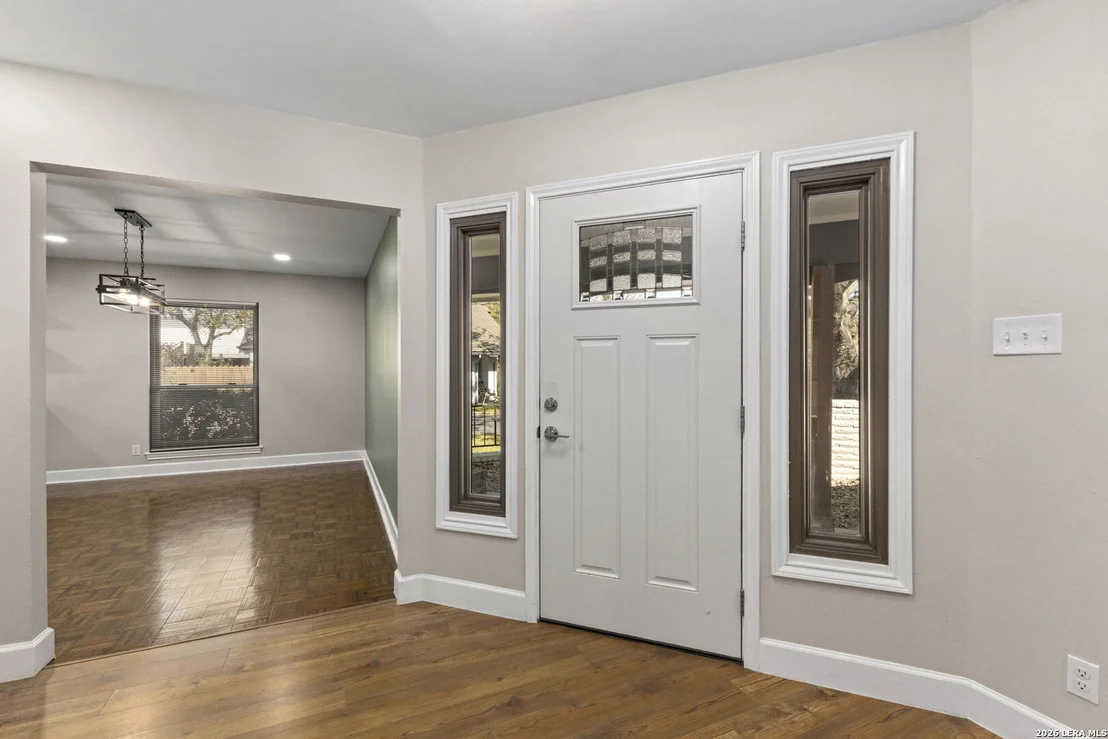 Photo of 1516 Caper