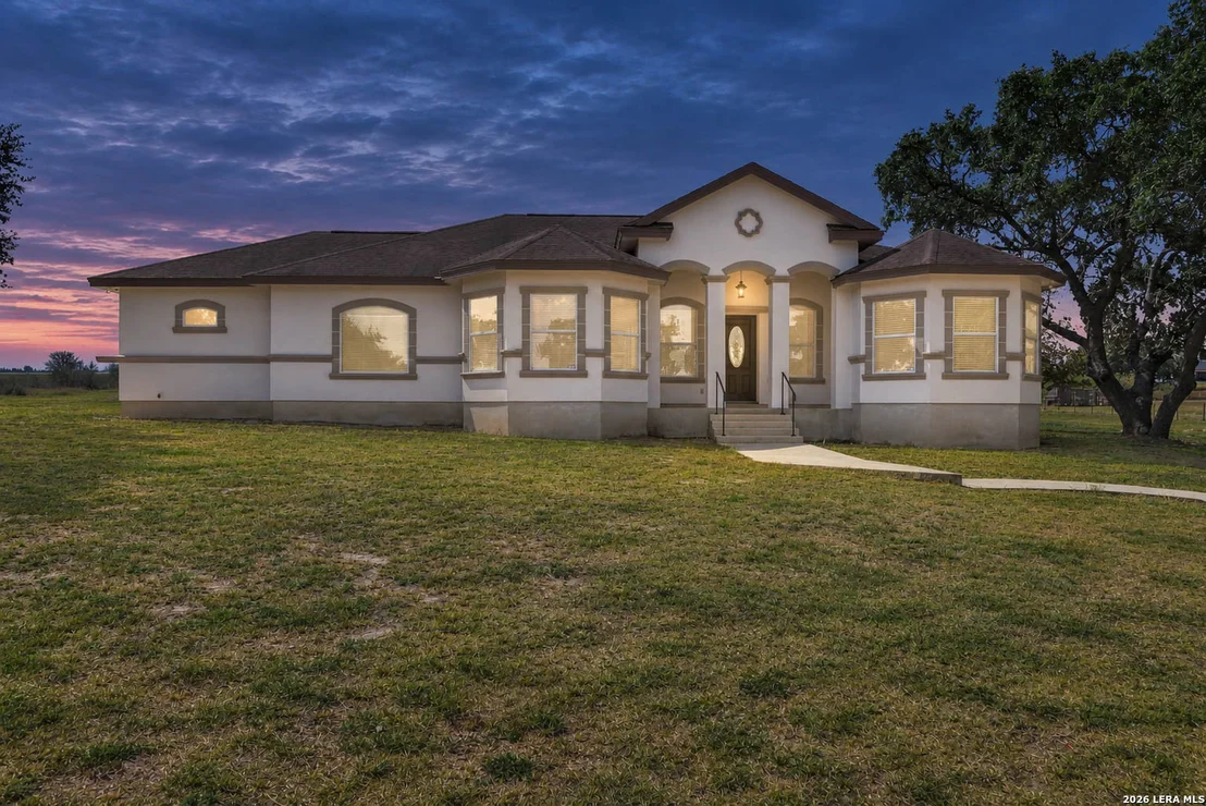 Photo of 353 BIG OAK DR