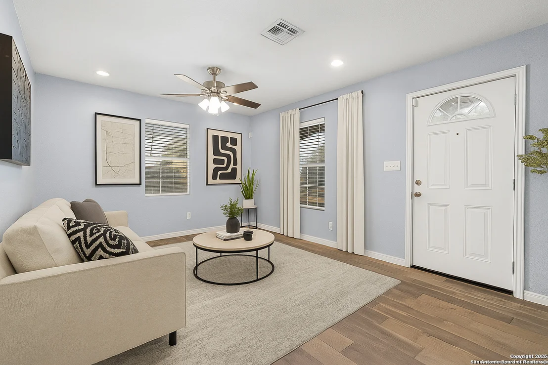 Photo of 835 Deely