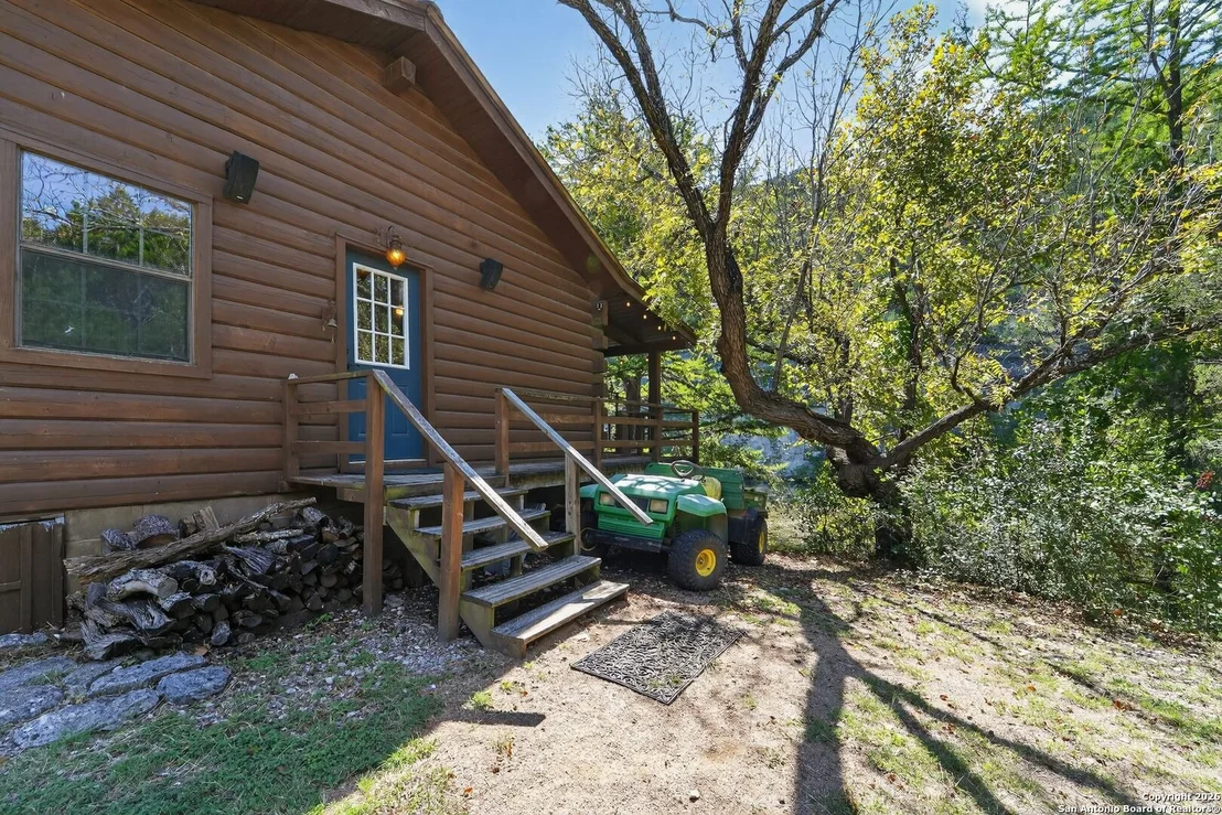 Photo of 648 BLUFFCREEK RD