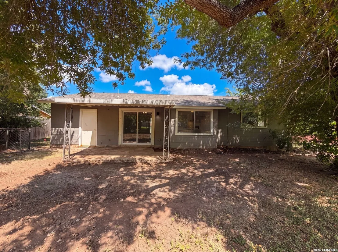 Photo of 102 DARTMOOR DR
