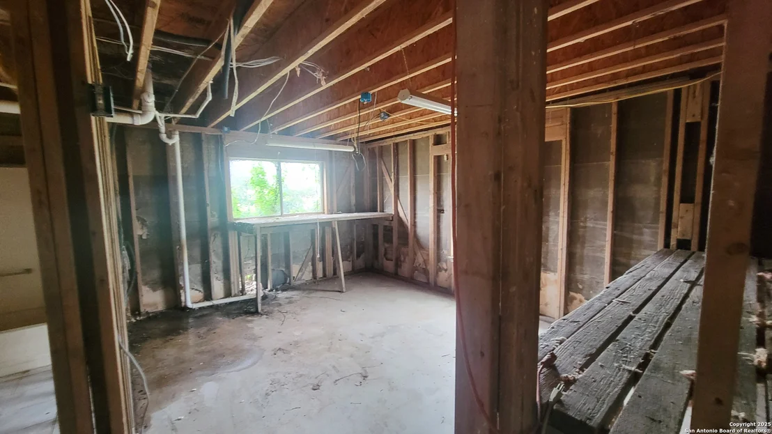 Photo of 7 Glen Cove Dr
