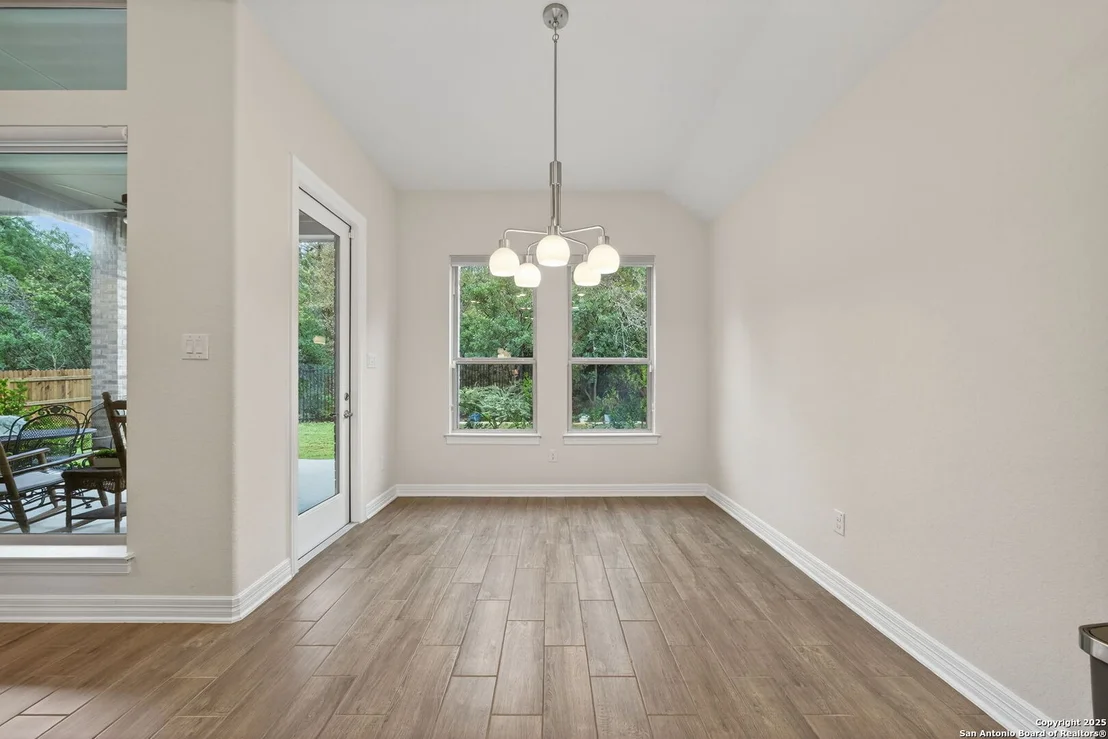 Photo of 123 Low Meadow