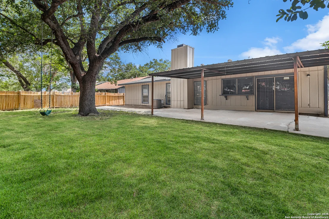Photo of 2811 Lake Meadow