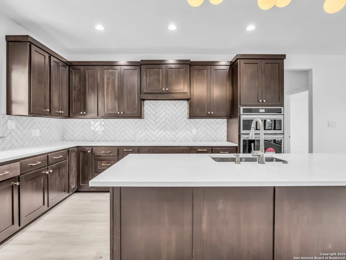 Photo of 241 Toucan Drive