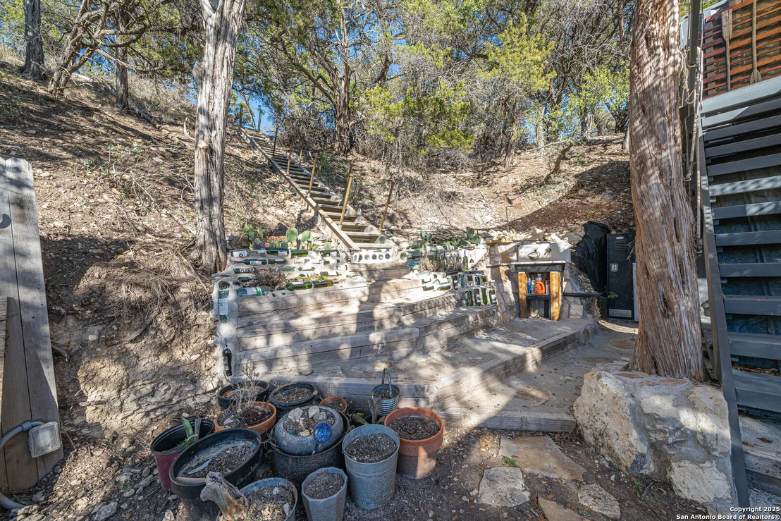 Photo of 607 Mountain