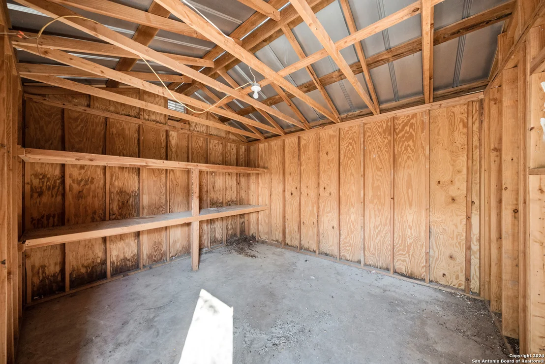 Photo of 412 W Coker