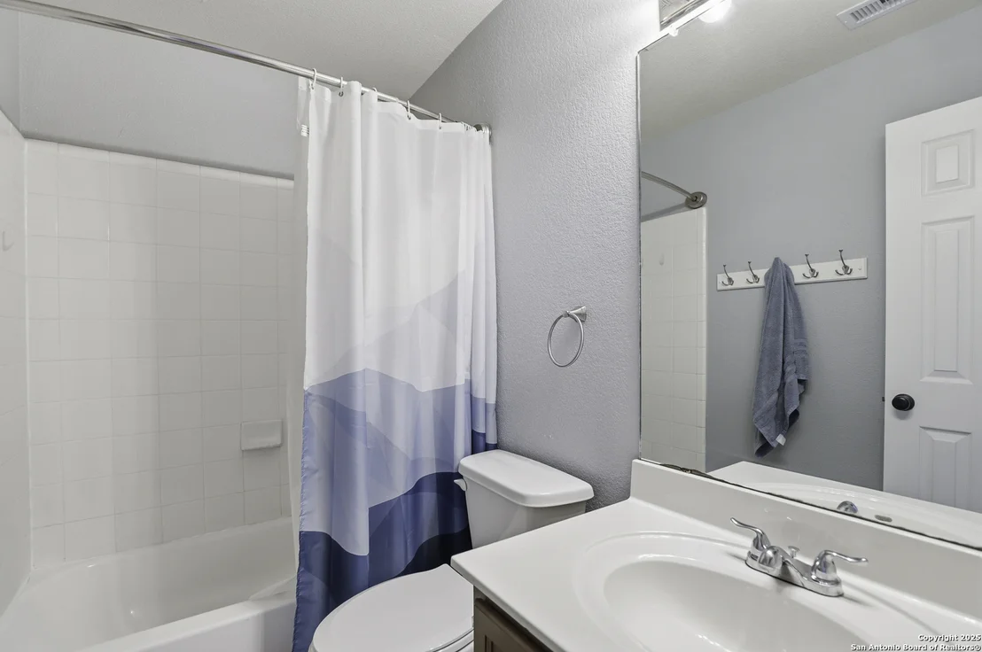 Photo of 11047 Barclay Point