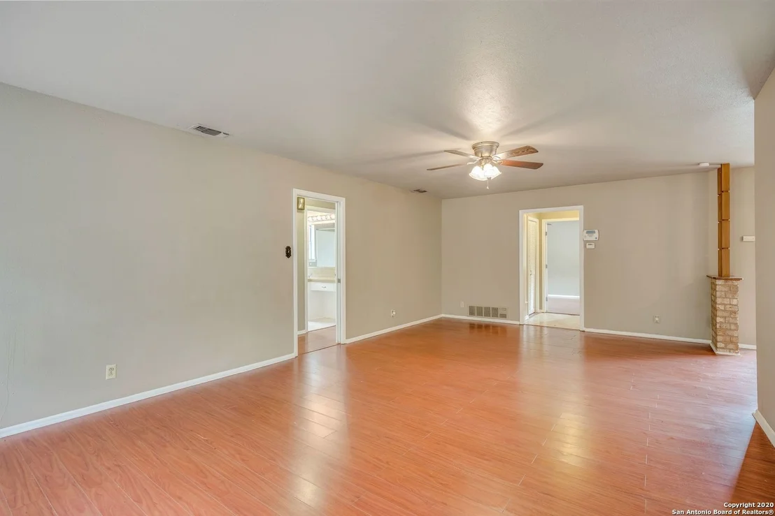 Photo of 6915 FOREST GRV