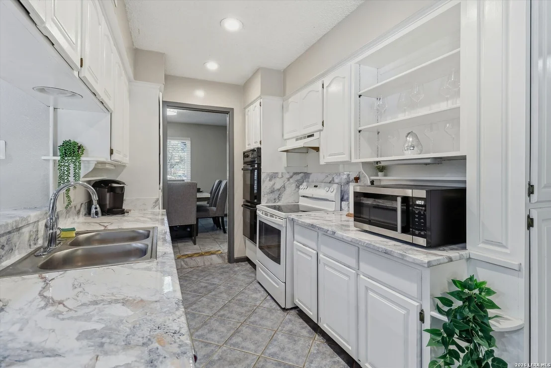 Photo of 16407 Ledge Trail