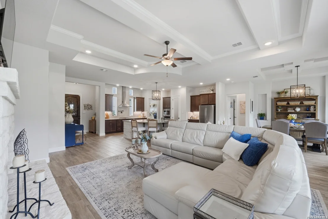 Photo of 212 HIGH POINT CIR