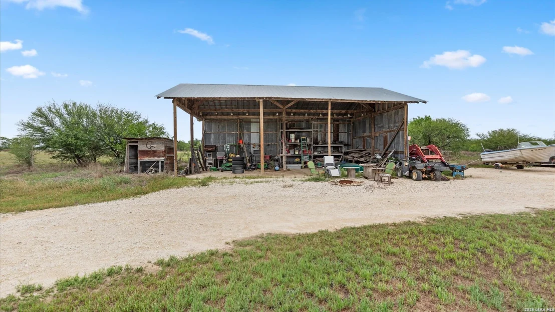 Photo of 707 CREEK RD
