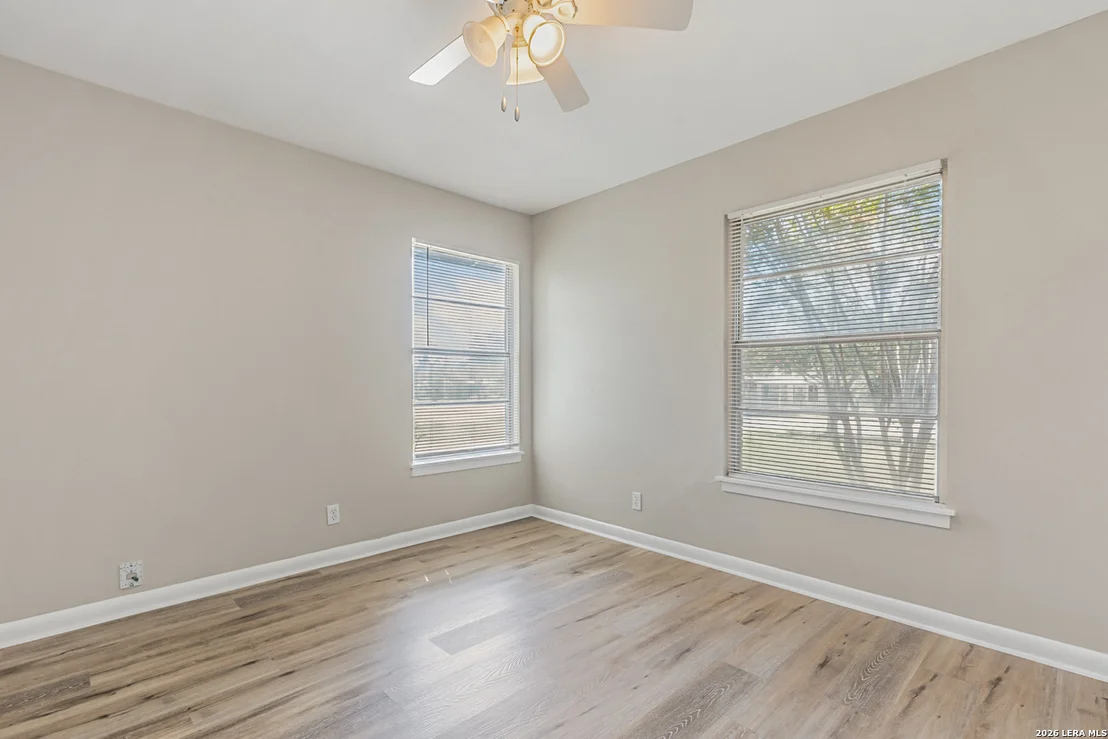 Photo of 1327 OBLATE DR