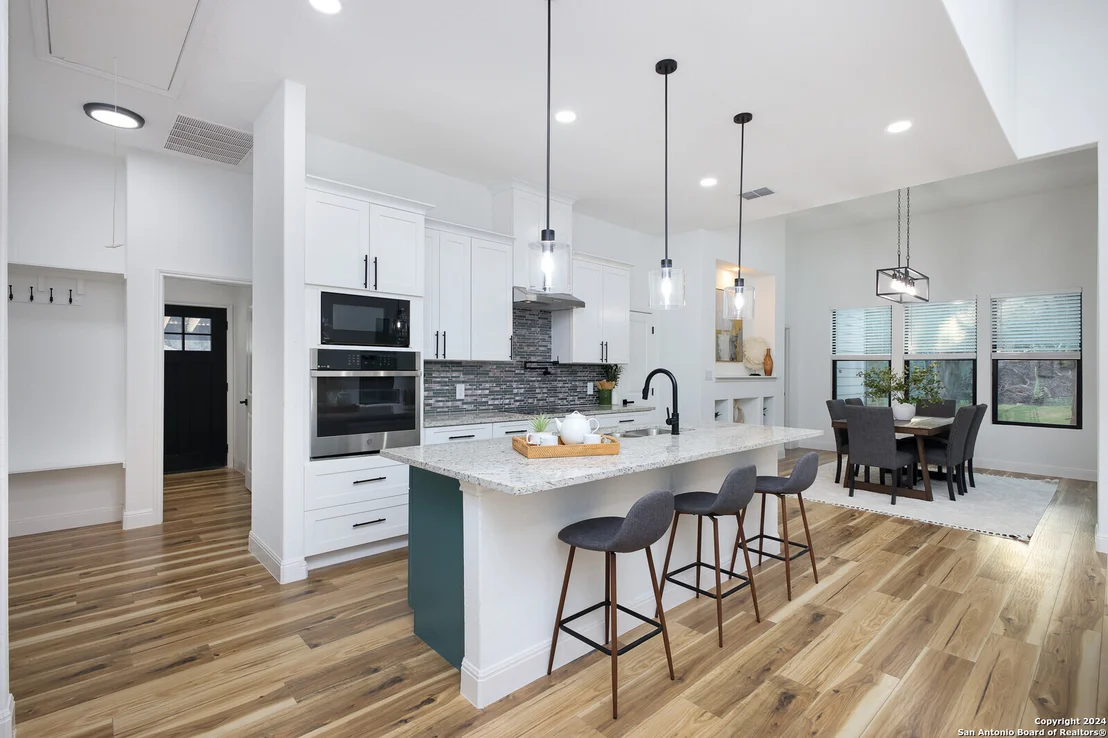 Photo of 1684 winding creek